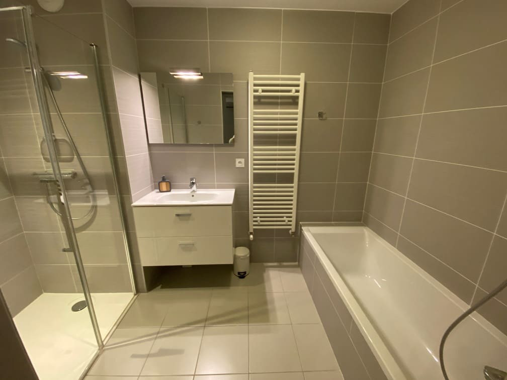 salle-de-bain-petite-8310262