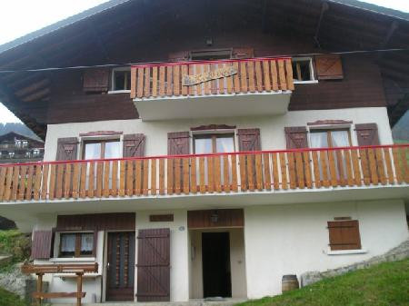 Studio Chalet les Pensées, outside view, Châtel Booking