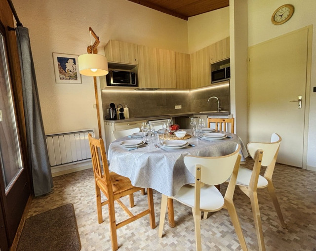 Résidence Perce Neige, Bâtiment A, Appartement 30, Châtel, Séjour, Fondue et Raclette