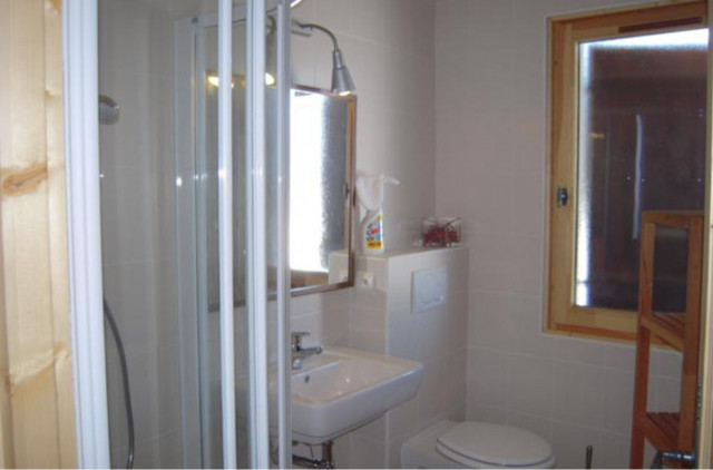 PhotoChatelCopyrigh20249