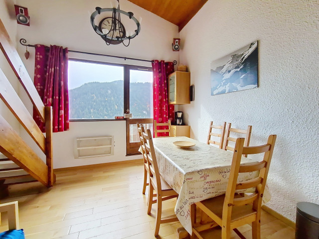 Salle à manger Hameau des 4 saisons A20