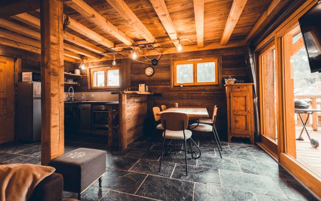 Room 476490-1146545