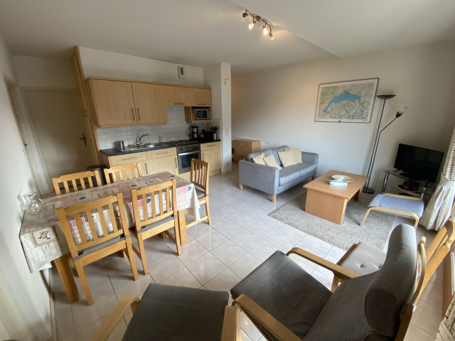 _lv_images__lot_0000000076_13_8556507