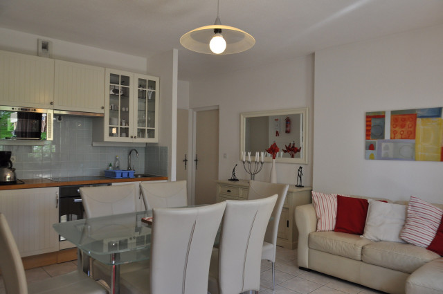 _lv_images__lot_0000000078_05_8556725