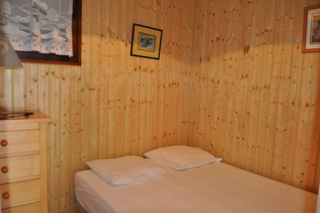 _lv_images__lot_0000000089_06_8495506