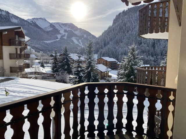 _lv_images__lot_0000000092_14_8458971