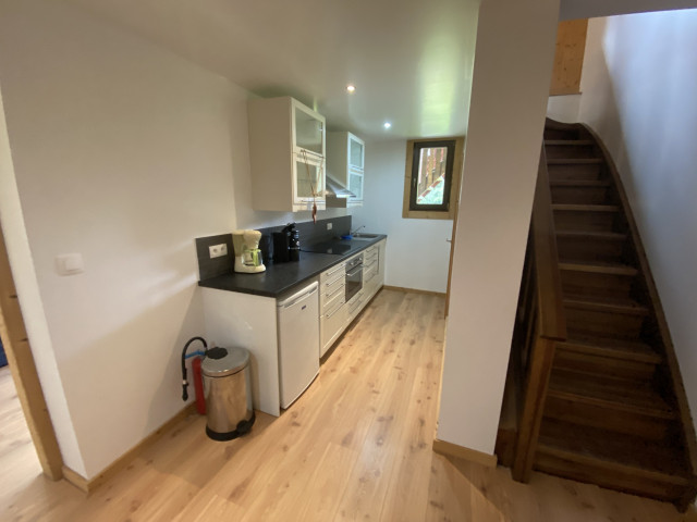 _lv_images__lot_0000000095_13_8315672