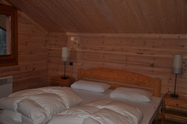 _lv_images__lot_0000000096_06_8213391