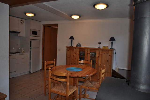 _lv_images__lot_0000000096_14_8309180