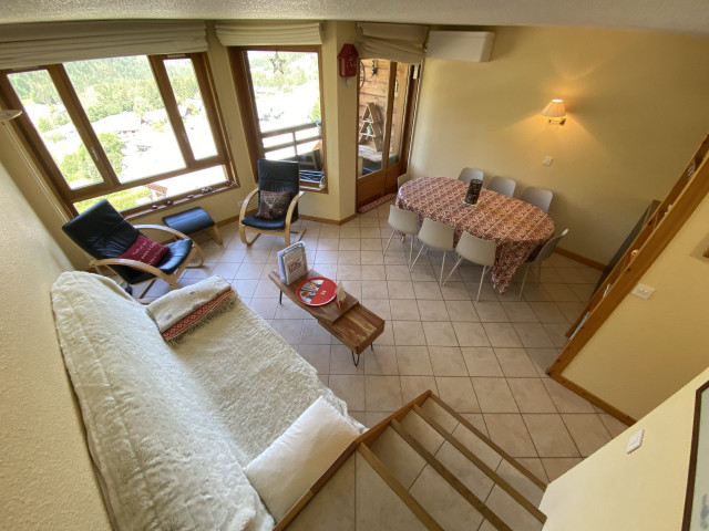 _lv_images__lot_0000000097_07_8533283