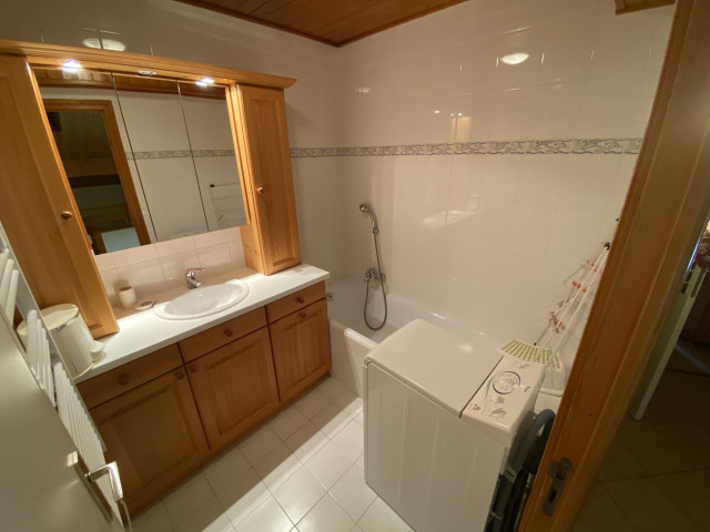 _lv_images__lot_0000000097_13_8251480