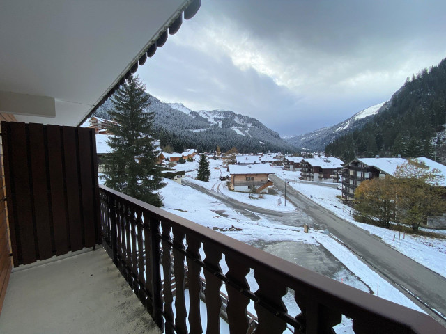 _lv_images__lot_0000000099_09_8120018