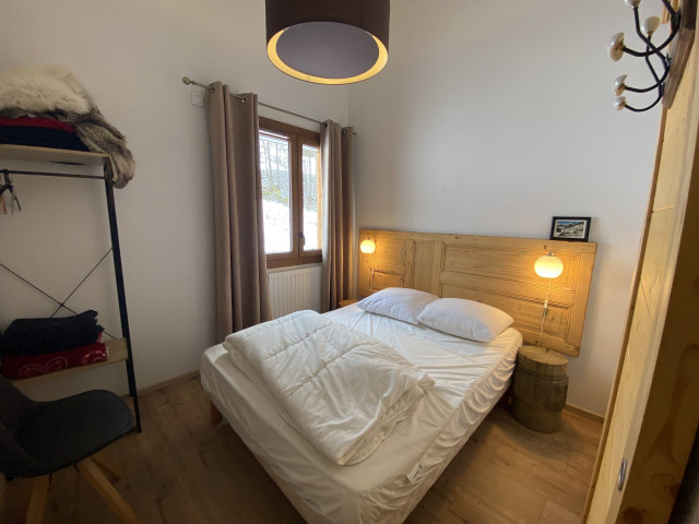 _lv_images__lot_0000000112_10_8247346