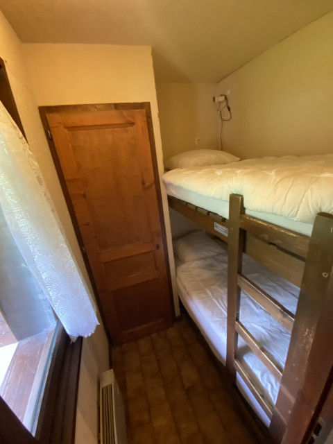 _lv_images__lot_0000000118_13_8230756