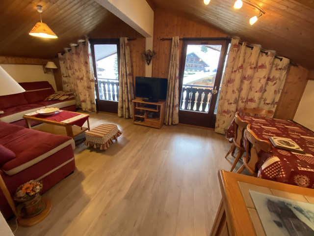 _lv_images__lot_0000000132_01_8503702