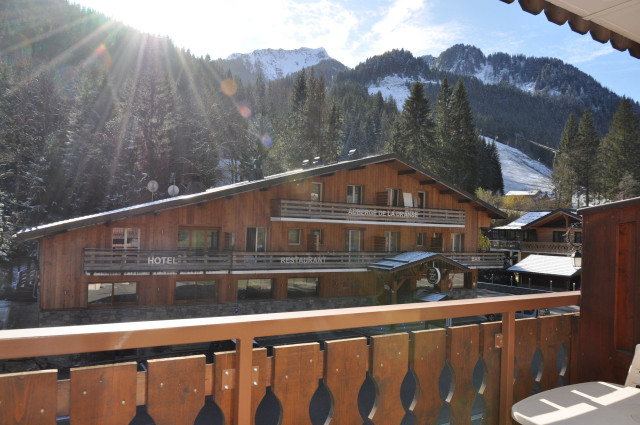 _lv_images__lot_0000000133_03_8251828