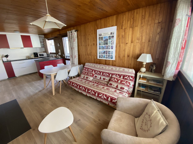 _lv_images__lot_0000000139_02_8546451