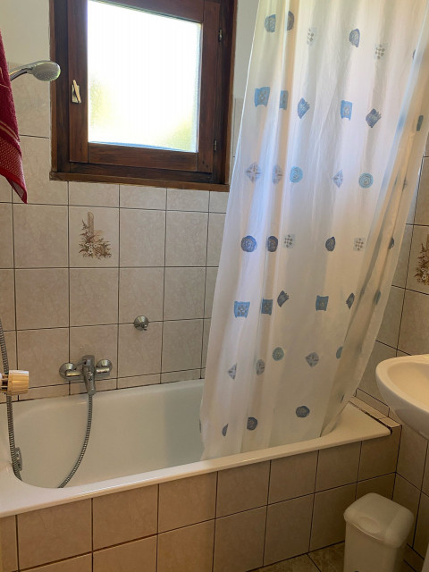 _lv_images__lot_0000000141_09_8503510