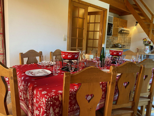 _lv_images__lot_0000000144_02_8238717