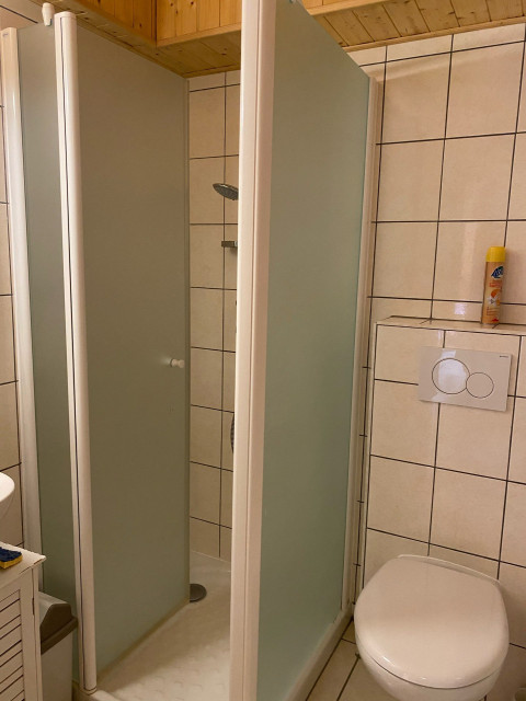 _lv_images__lot_0000000144_11_8207099