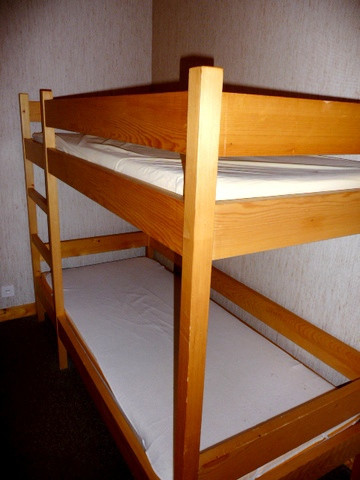 _lv_images__lot_0000000151_07_8207802