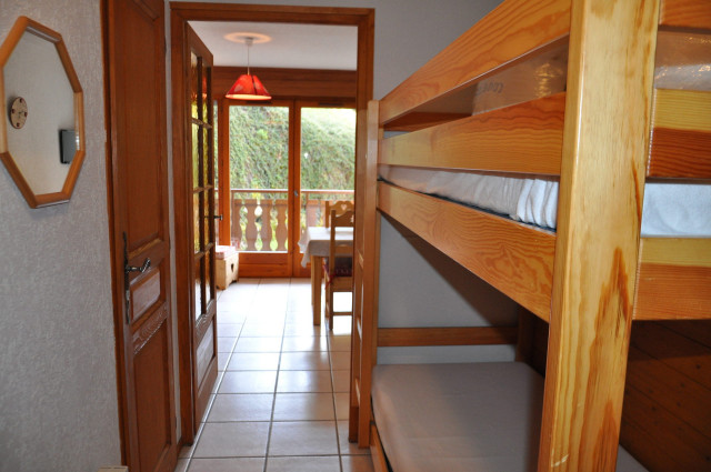 _lv_images__lot_0000000152_09_8222174