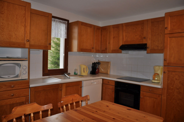 _lv_images__lot_0000000158_03_8226136