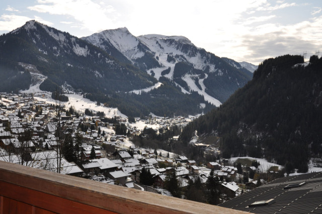 _lv_images__lot_0000000158_09_8524770