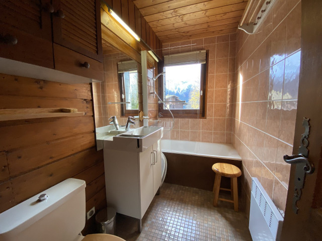 _lv_images__lot_0000000162_10_8367696