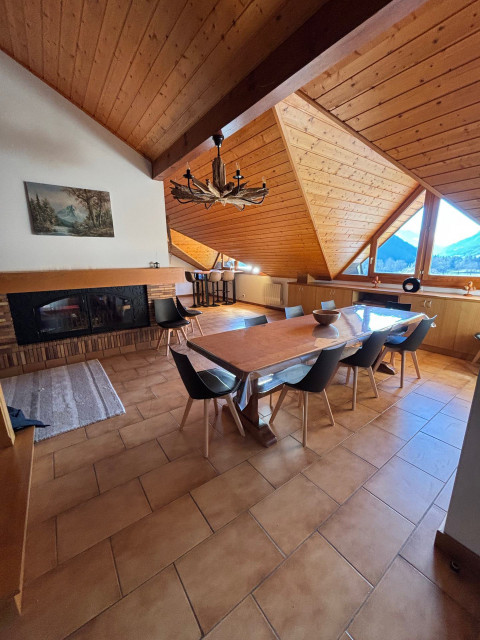 _lv_images__lot_0000000192_01_8447689