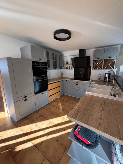 _lv_images__lot_0000000192_04_8311308