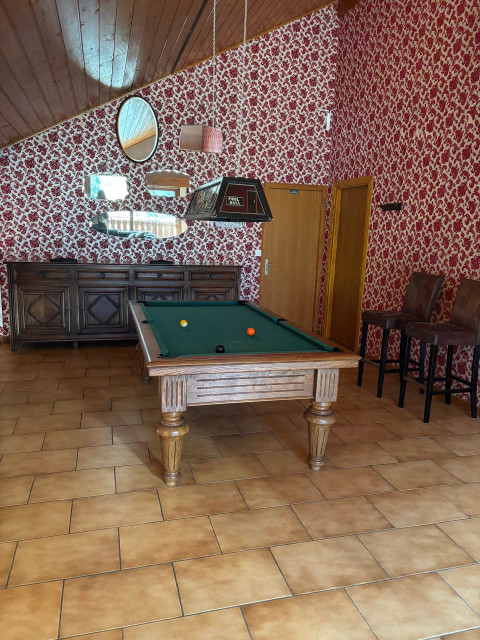 _lv_images__lot_0000000192_07_8370895