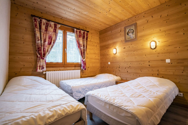 Appartement 1 dans Chalet l'Etrye, Chambre 3 lits simples, Châtel Réservation