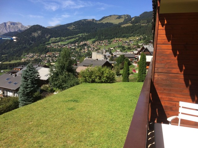 Appartement 12 Résidence le Jessi, Balcon Châtel