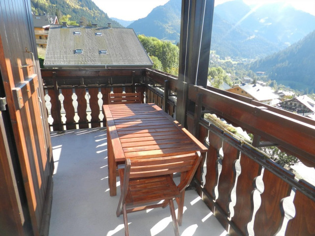 Appartement 12A dans résidence Les Biches, Châtel, balcon