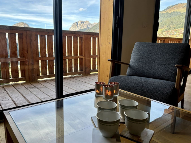 Apartment 14 in residence Les Soldanelles B, Chatel, Living room balcony access, Ski lifts 74