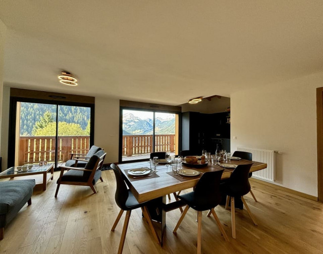 Apartment 14 in residence Les Soldanelles B, Chatel, Living room, Ski holiday 74