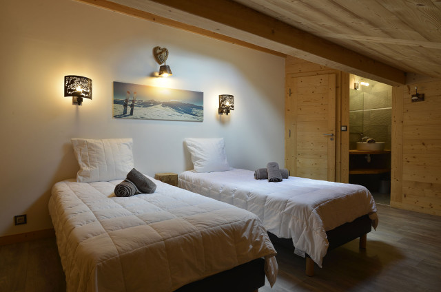 Flat 14 people, Florence, bedroom, Châtel 74390