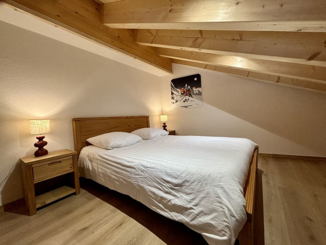 Appartement 301, Résidence Le Panorama, Châtel, Chambre double mezzanine, Location équipement de ski