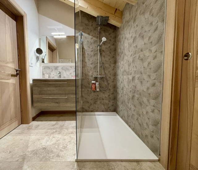 Appartement 301, Résidence Le Panorama, Châtel, Salle de douche, Pistes de ski