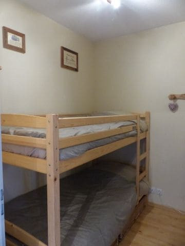 Apartment 4 people, Armoises 10, Village center, bedroom, 2 bunk bed, Abondance Valley