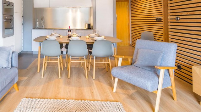 Appartement 6/8 personnes à Châtel résidence 360 centre du village salle à manger