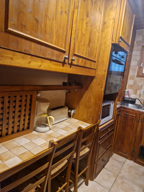 Apartment for 6 people, MARGUERITES Residence, kitchen, Châtel family holidays