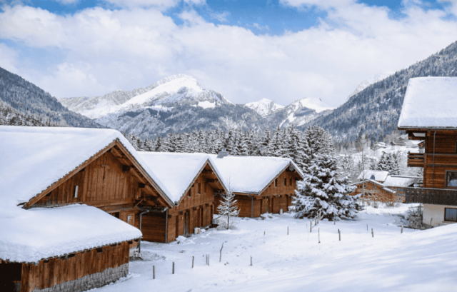 Apartment for 6 people, MARGUERITES Residence, balcony view, Châtel mountain sun