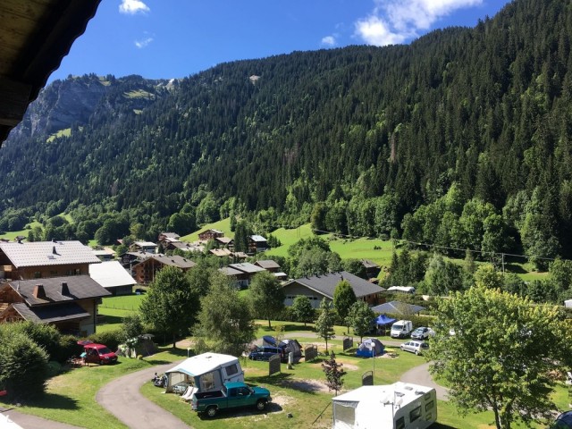 Appartement 7 personnes dans chalet Bernard Châtel été