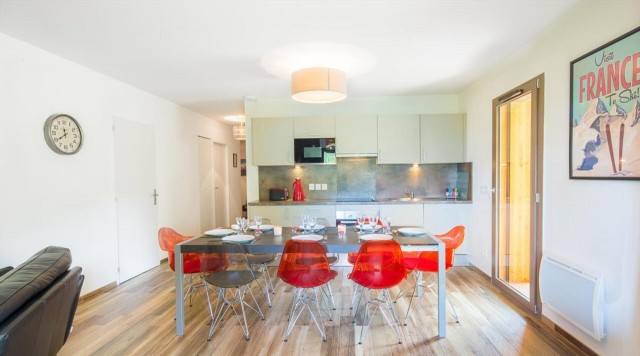 Appartement 8 personnes à Châtel résidence 4 élèments salle à manger coin cuisine