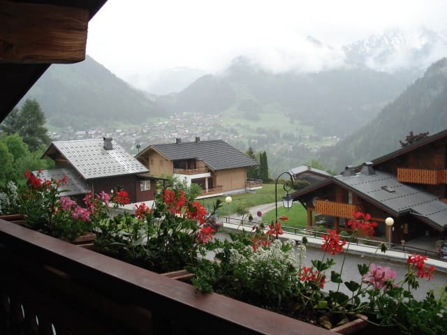 Apartment Bel Horizon 3, sunny view over Châtel, mountain family holiday