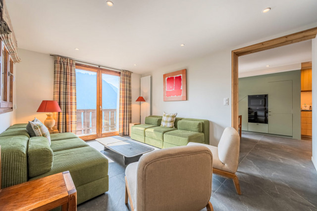 Apartment Caribou 4, Living room with balcony access, Chatel Haute Savoie