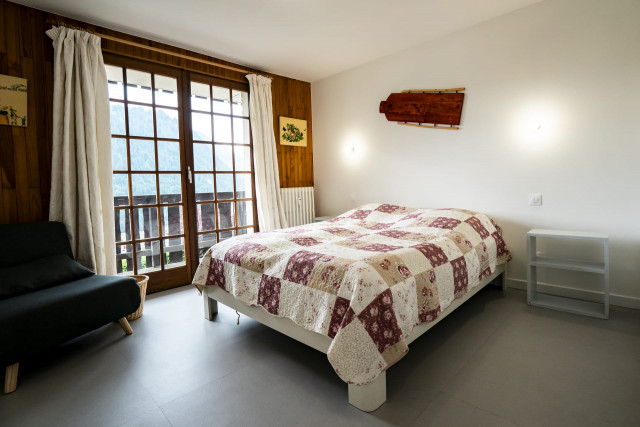 Apartment Caribou n°2, double bedroom, Châtel, Family Holiday