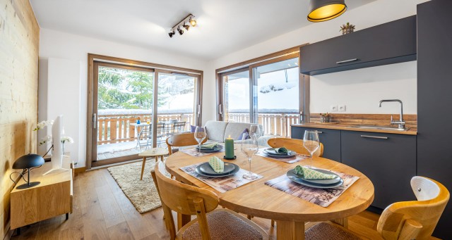 Appartement Chalet des Freinets, 4 personnes, Châtel, coin repas et cuisine équipée